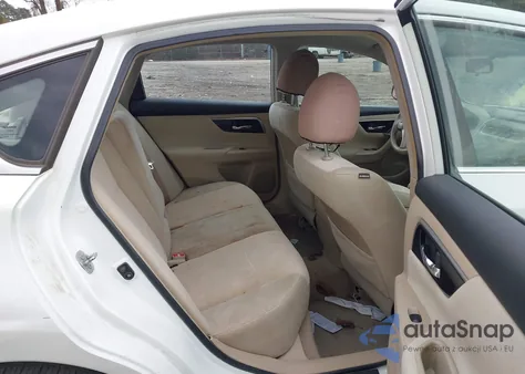 2013 Nissan Altima 2.5 S z USA, uszkodzony, nr VIN 1N4AL3AP5DN560586